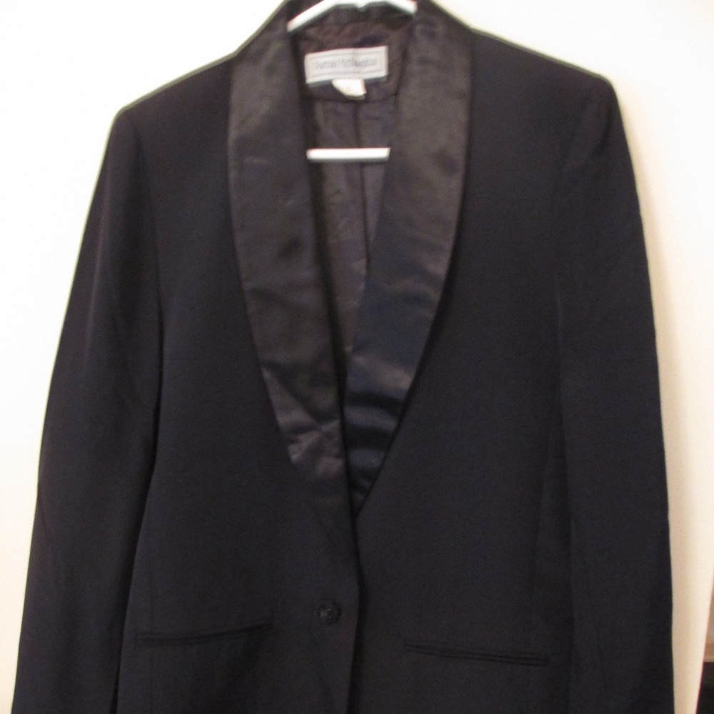 BLACK LADIES JACKET/BLAZER BY "NORTON MCNAUGHTON"